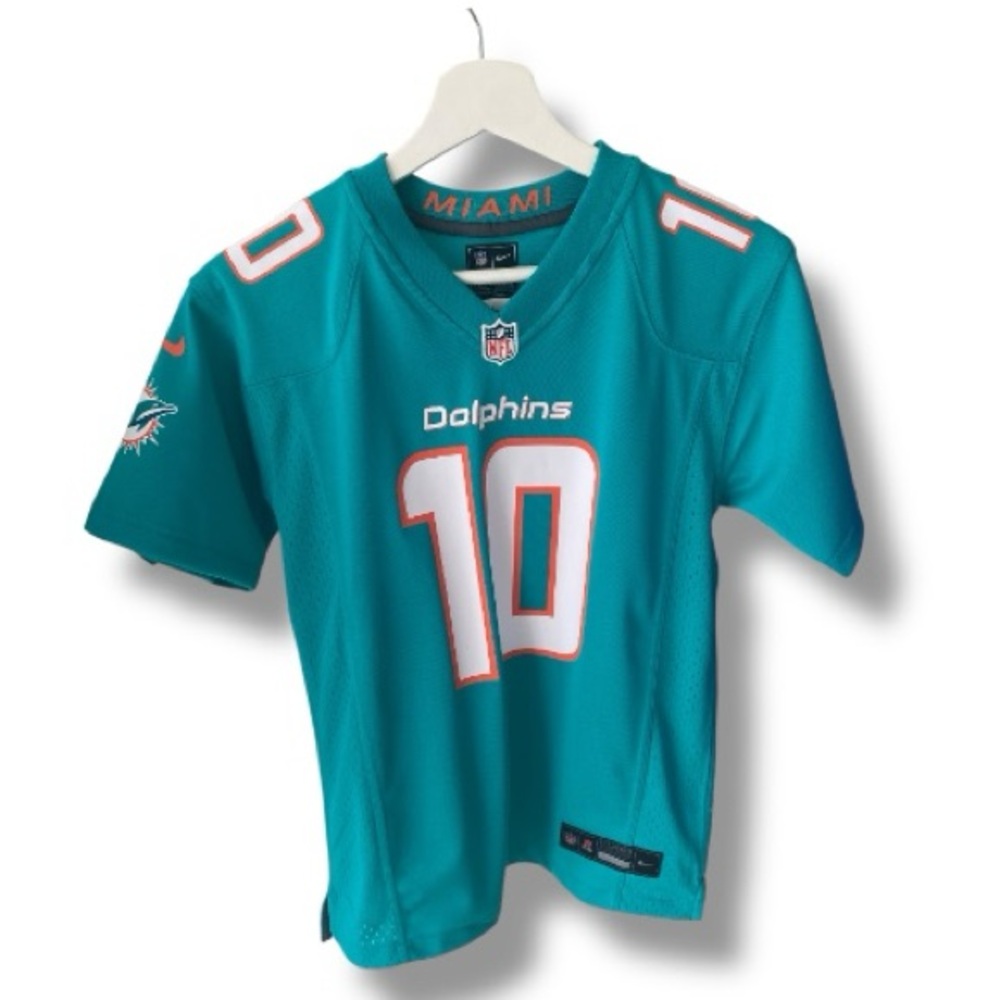 Official Miami Dolphins Tyreek Hill #10
Nike NFL Youth Medium & Large